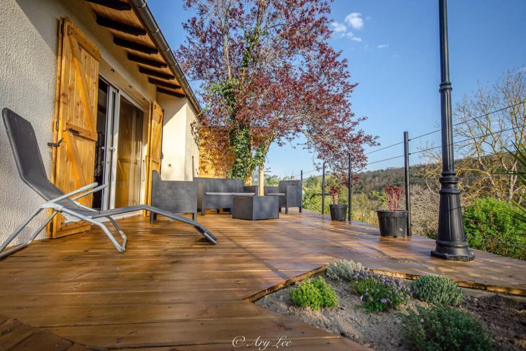 הוילה Chouvigny Gite Du Mont Plaisir מראה חיצוני תמונה
